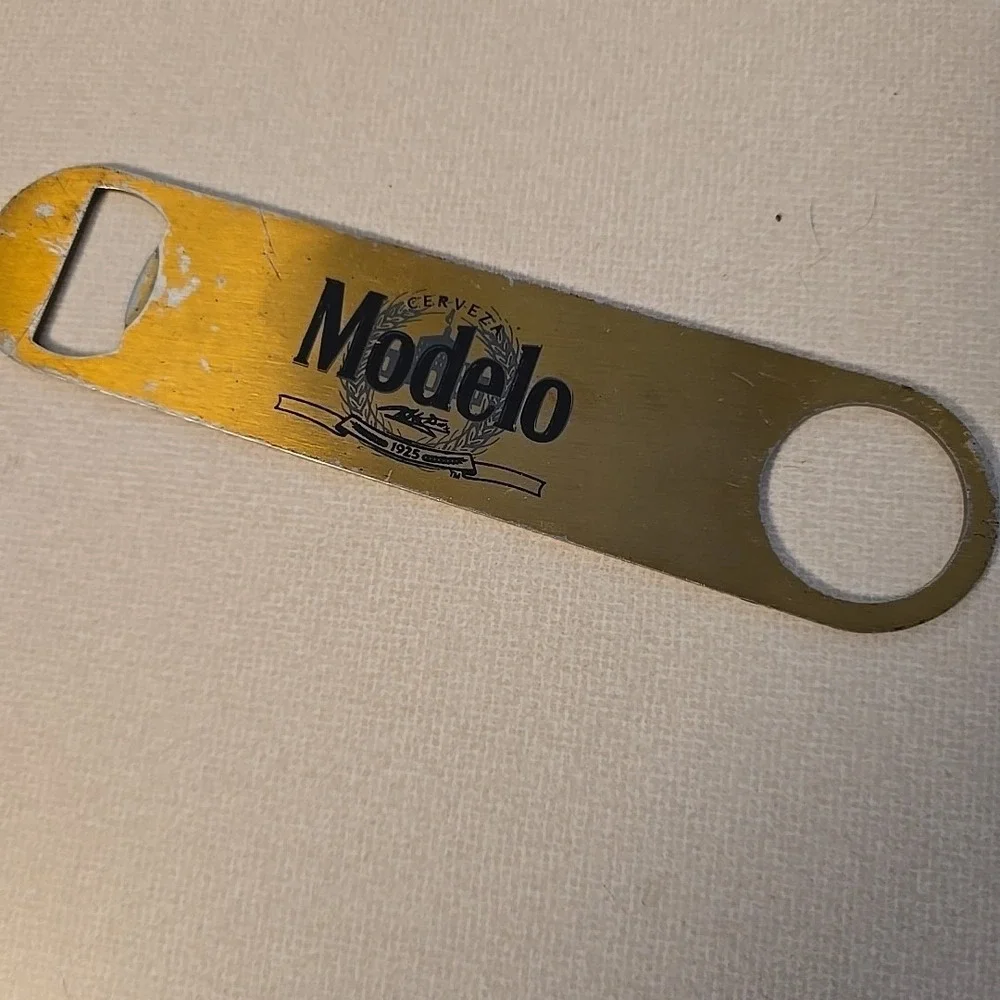 MODELO GREAT LAKE BREWING CO‎ STEEL BOTTLE OPENER BARTENDER SPEED BAR TOOL